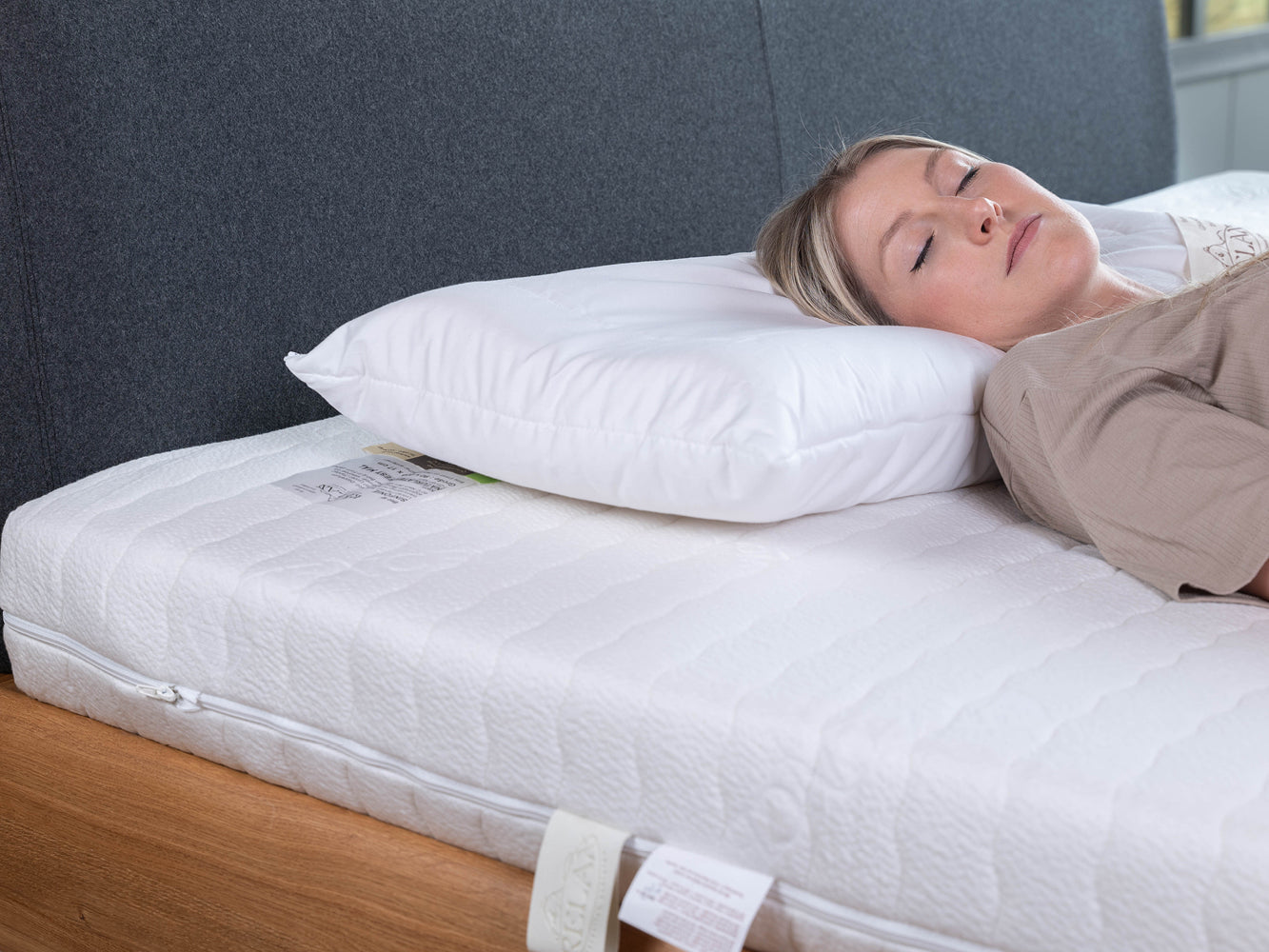 RELAX Naturlatex-Matratze Sinfonie - Fest H4