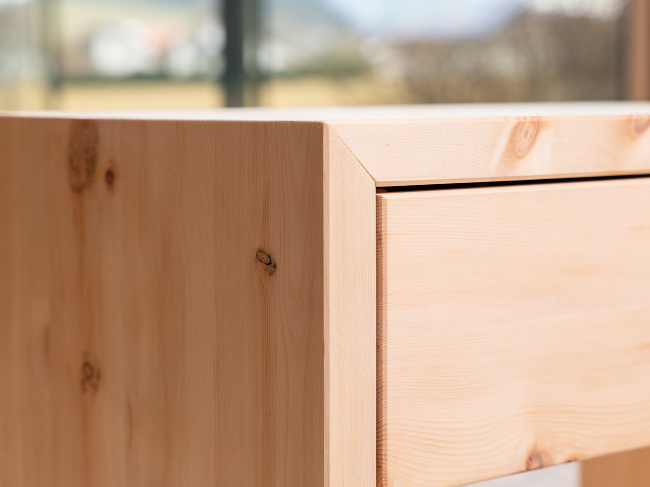 Nachtkästchen VENLA metallfrei