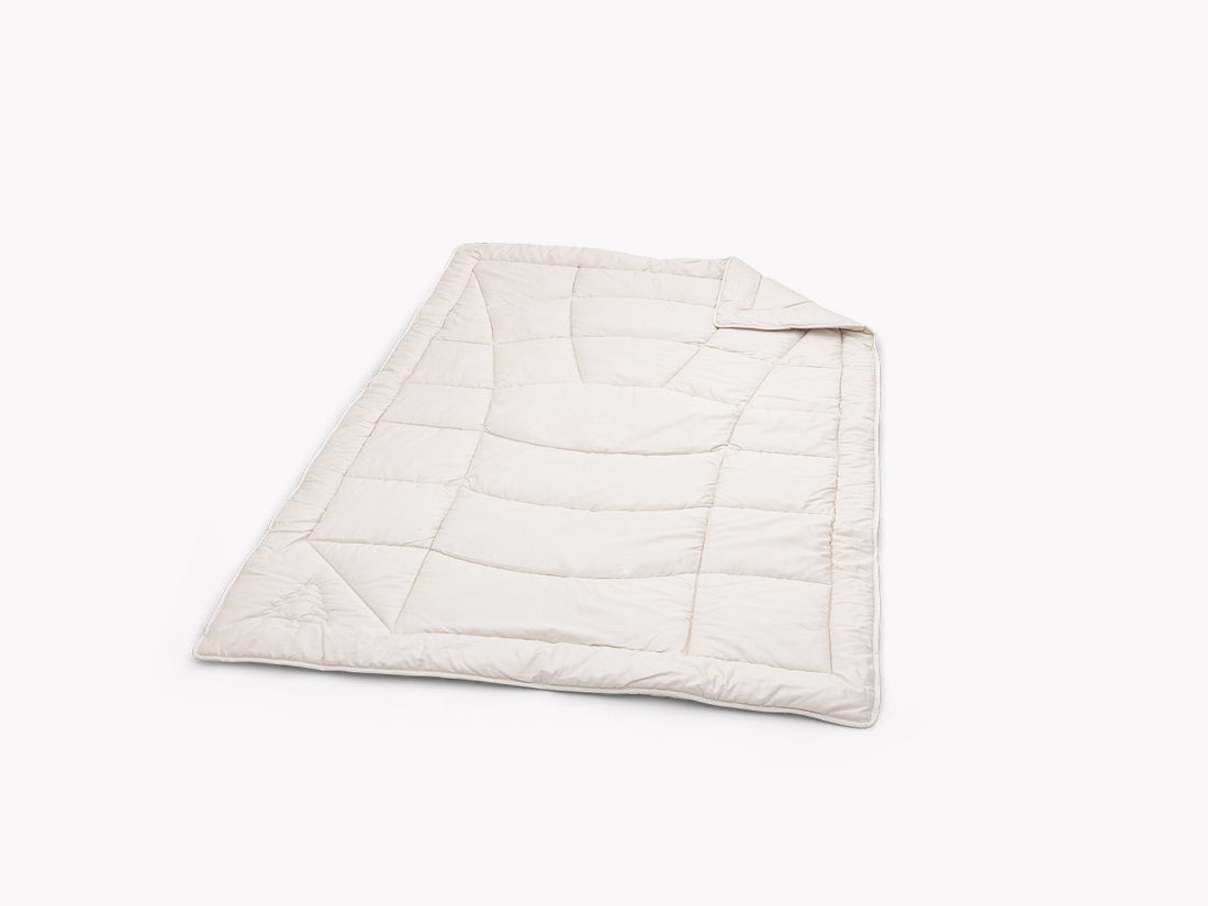 Bio Ganzjahres Bettdecke Zirbe